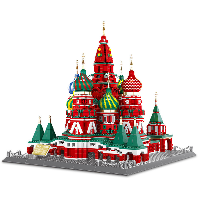WANGE Saint Basil’s Cathedral building blocks model with vibrant domes and intricate structure on clean background