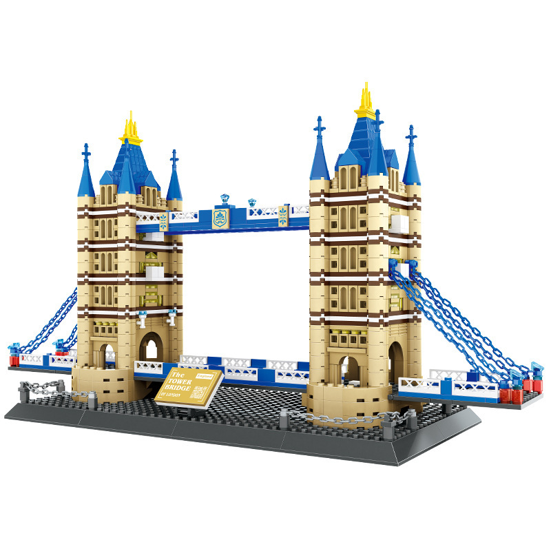 WANGE Tower Bridge building blocks model featuring intricate architectural details, twin towers, and a sturdy base, ideal for display on desks or shelves