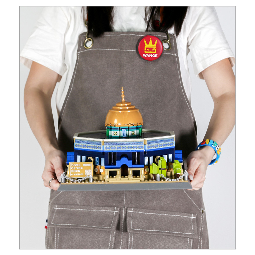Dome of the Rock Jerusalem building blocks model with golden dome and detailed base, showcasing size and display presence for desk or shelf