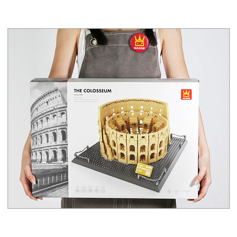Colosseum Rome Italy building blocks packaging showcasing the assembled model design and structure, ideal for collection or gift presentation