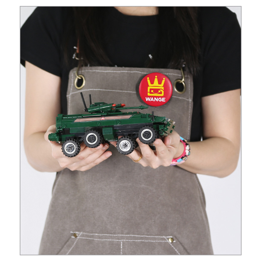 Handheld WANGE VPK-7829 Bumerang armored vehicle building blocks model showcasing compact display size, detailed turret, and 8-wheel chassis design