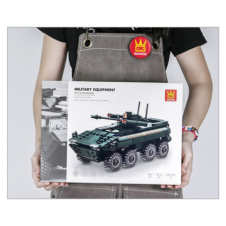 Retail packaging of the WANGE VPK-7829 Bumerang building blocks set displayed for collection, storage, and gift presentation