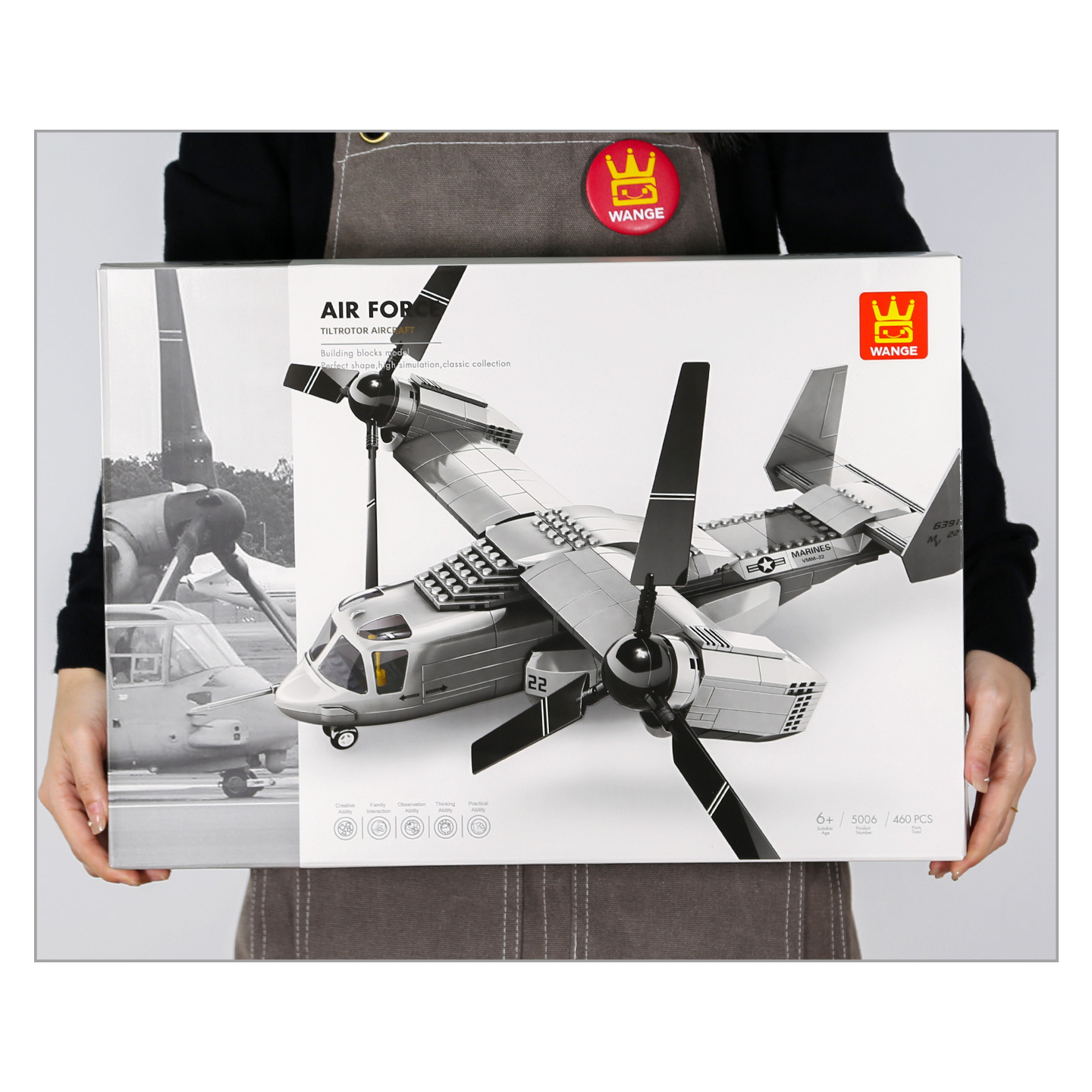 WANGE V-22 Osprey Building Blocks retail box shown for package size reference, featuring the tiltrotor aircraft model and product packaging design