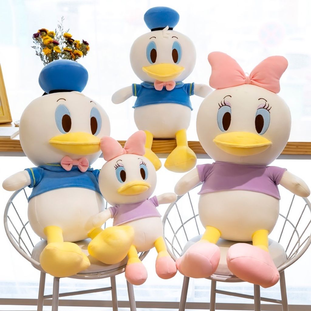 Donald Duck, Daisy Duck