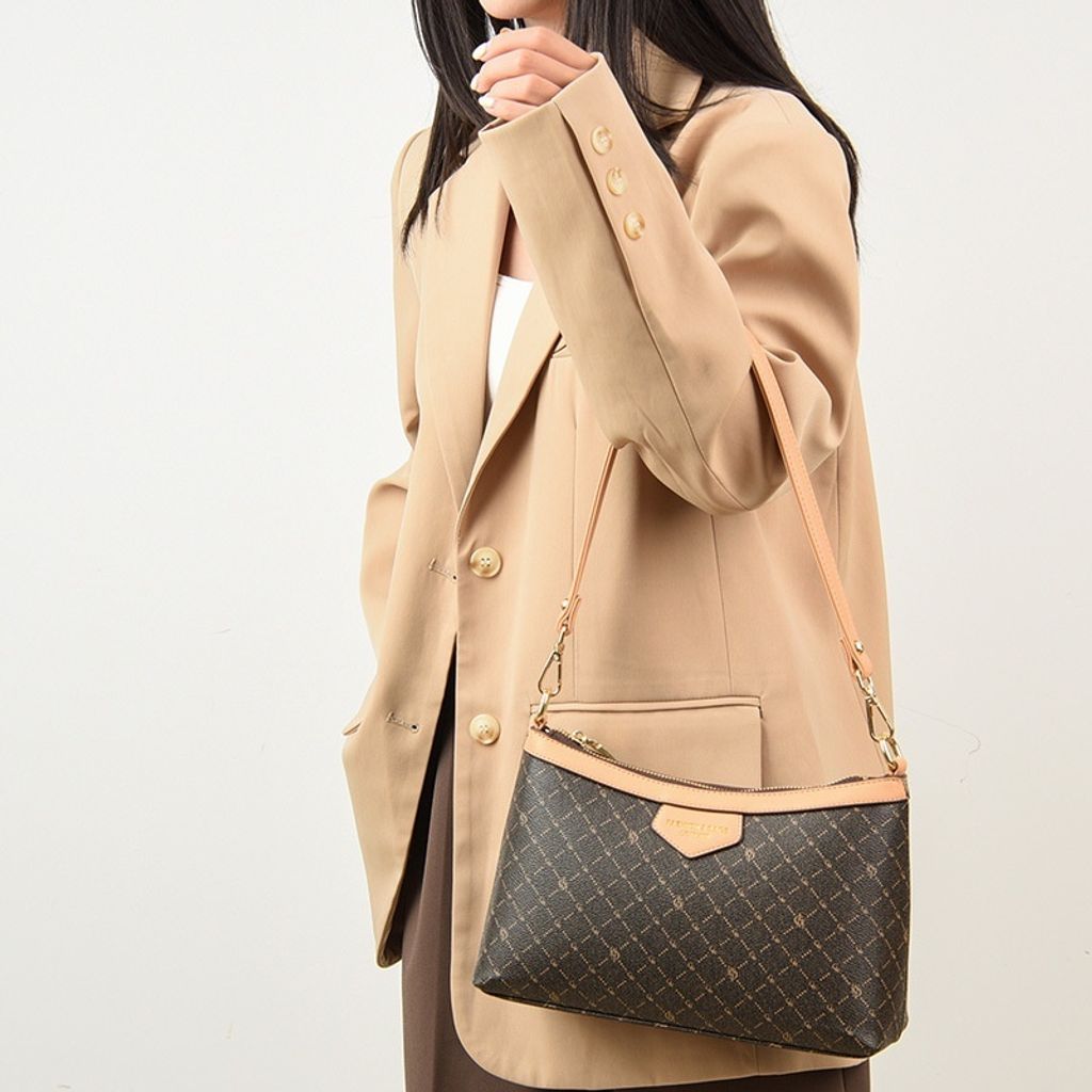 Crossbody & Shoulder Bag