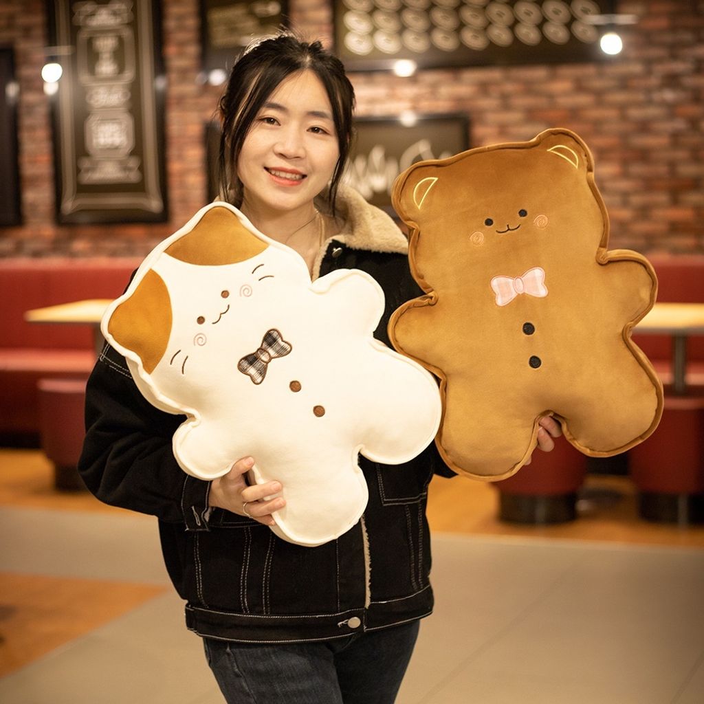 Cat and Bear Gingerbread