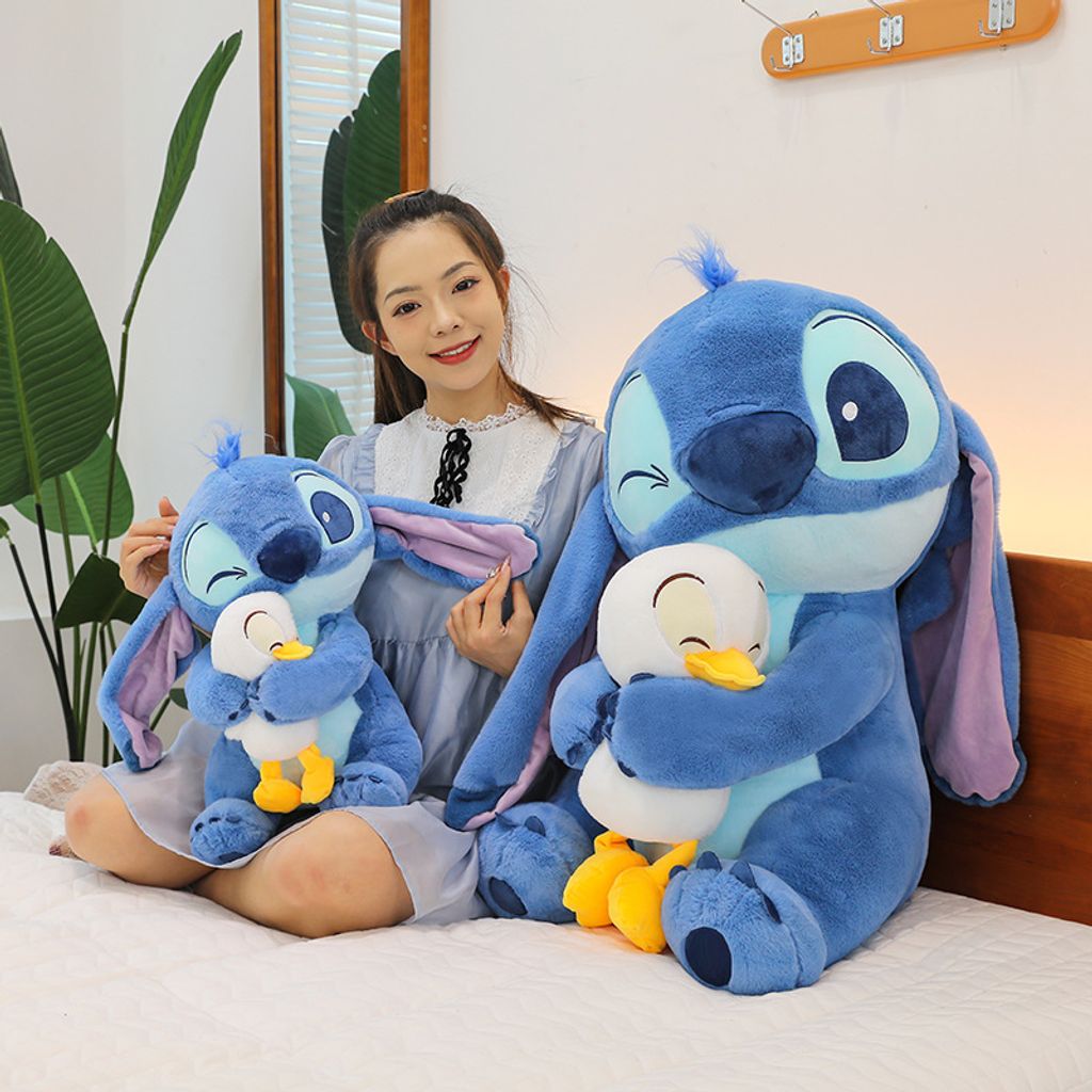 Stitch Hug Duck