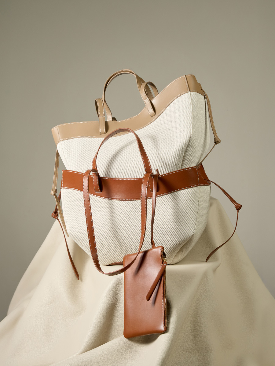 Wing Curve Leather Tote Bag – Brown and Apricot