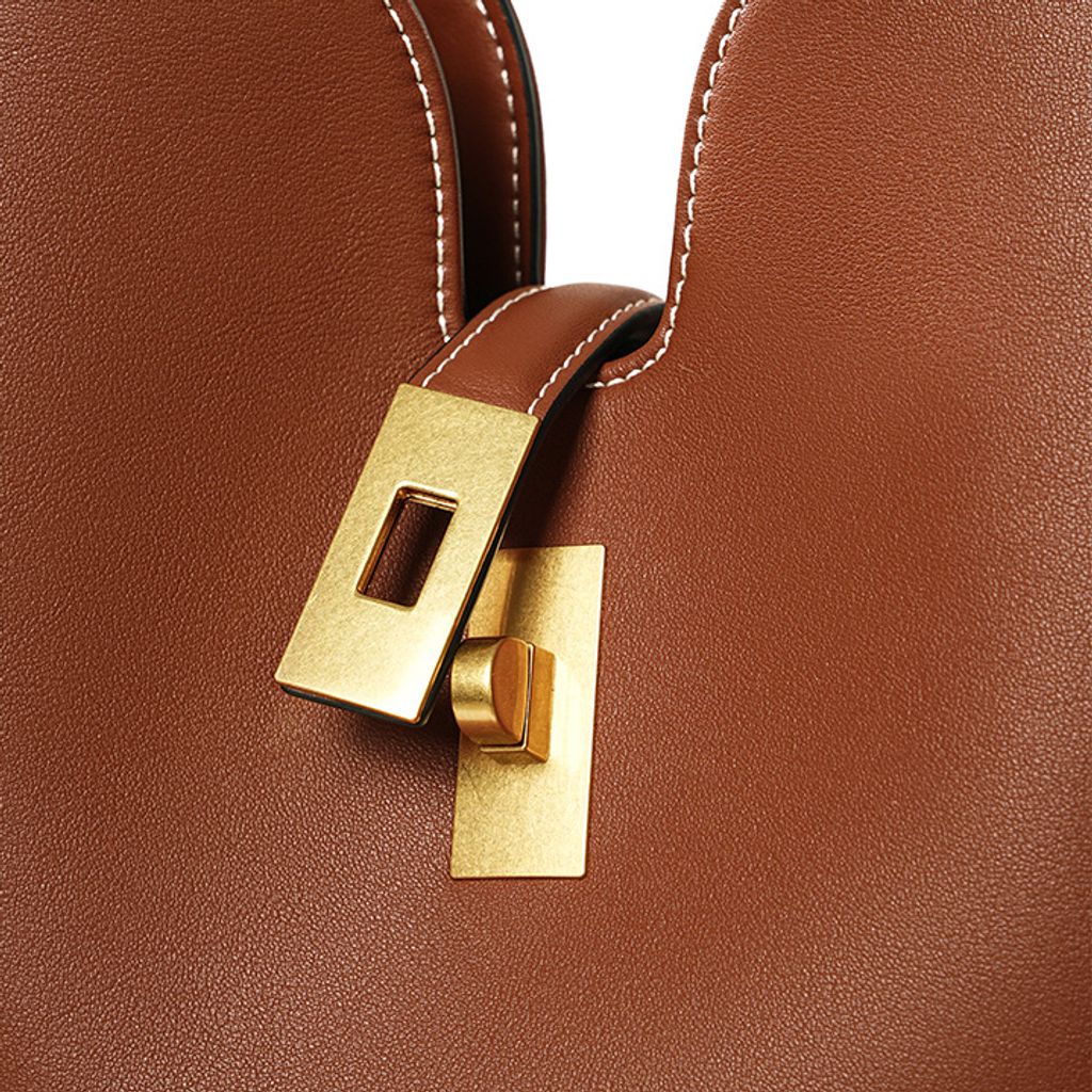 Premium Genuine Leather Structured Hobo Bag – Hardware Detail
