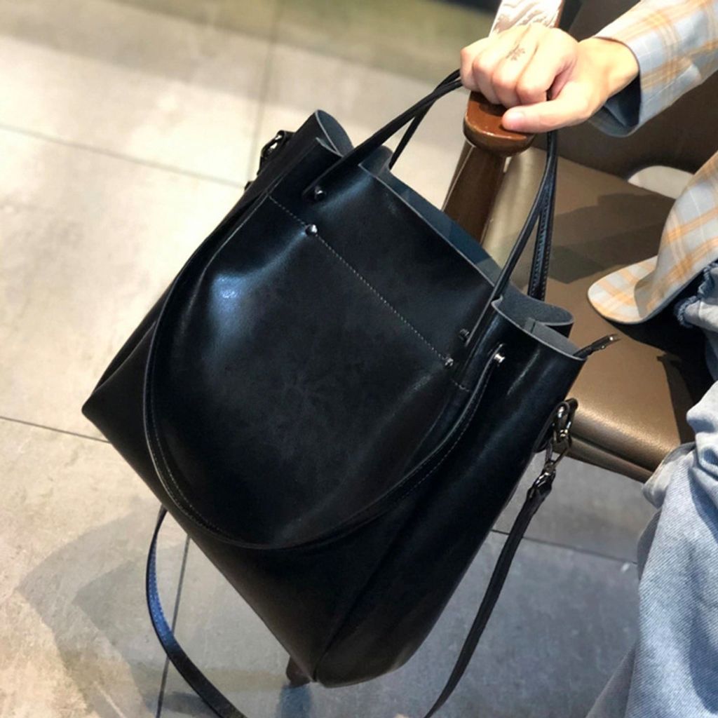 Elegant Oil Waxed Leather Top Handle Tote Bag – Black