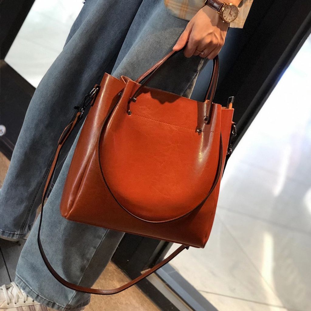 Elegant Oil Waxed Leather Top Handle Tote Bag – Caramel