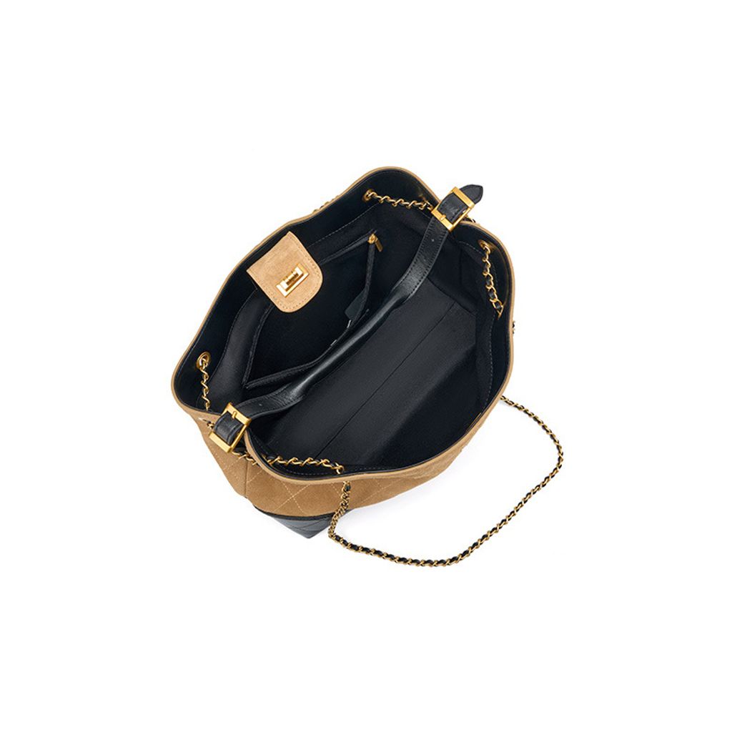 Premium Genuine Leather Two-Tone Chain Bucket Bag – Interior View