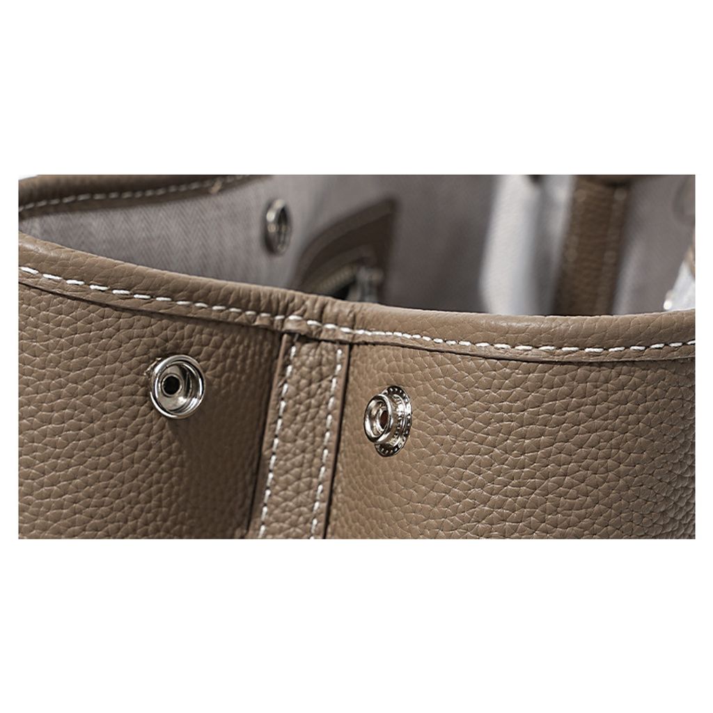 Premium Togo Leather Structured Tote Bag – Hardware Detail