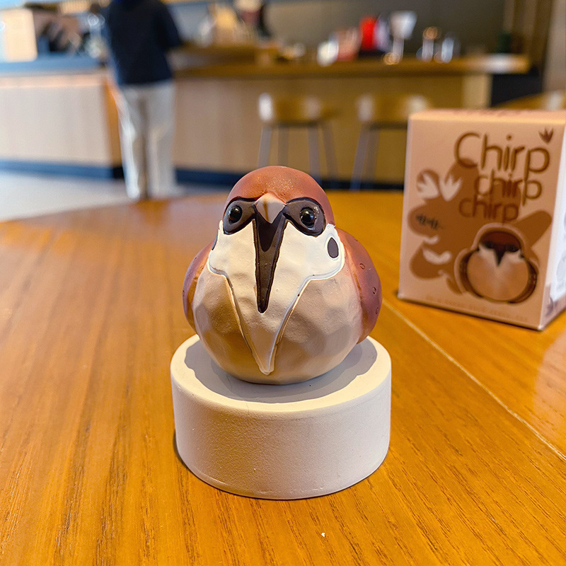 Tree sparrow mini figurine