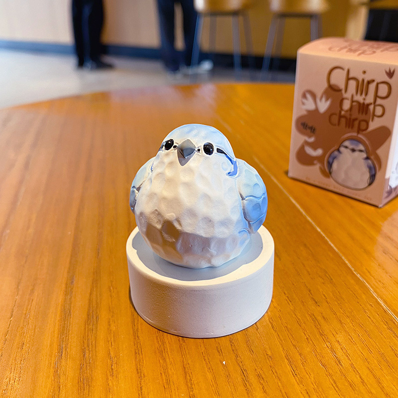 Gray-Blue Mountain Bird