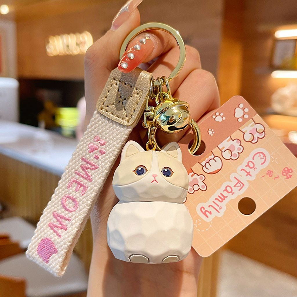 Ragdoll cat keychain charm