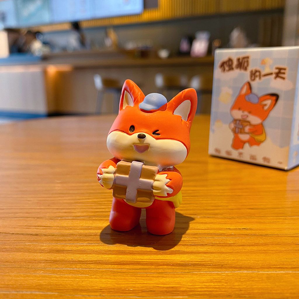 Unboxing time mini figurine