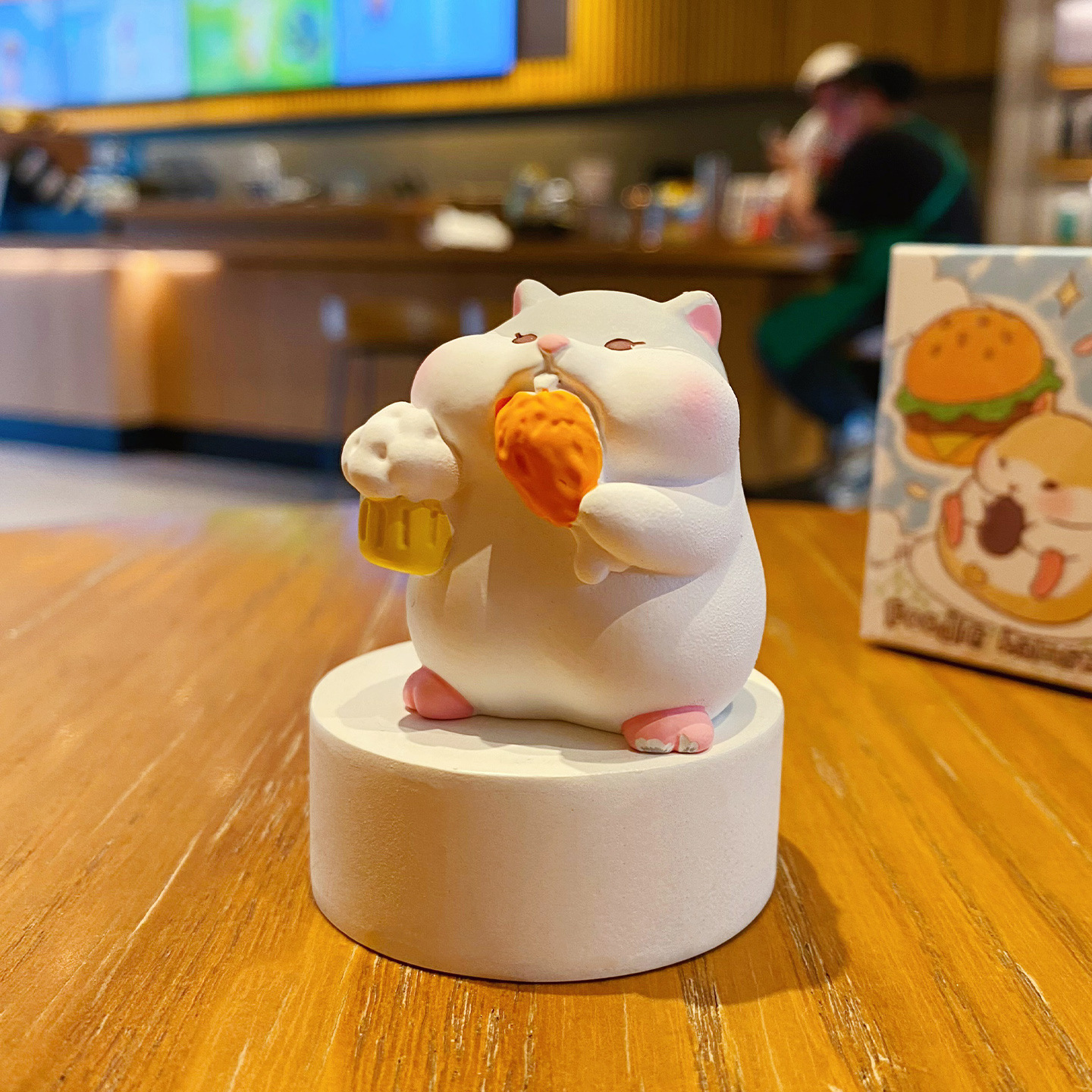Beer and chicken hamster mini figurine