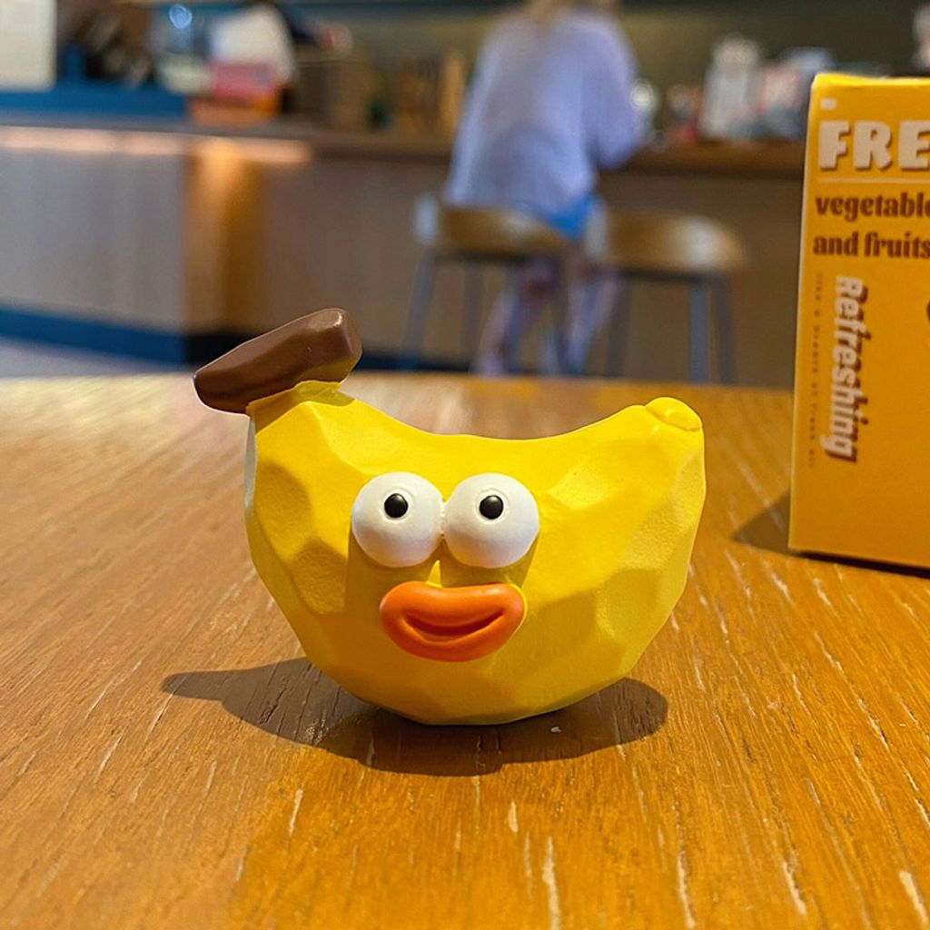 Banana mini figurine