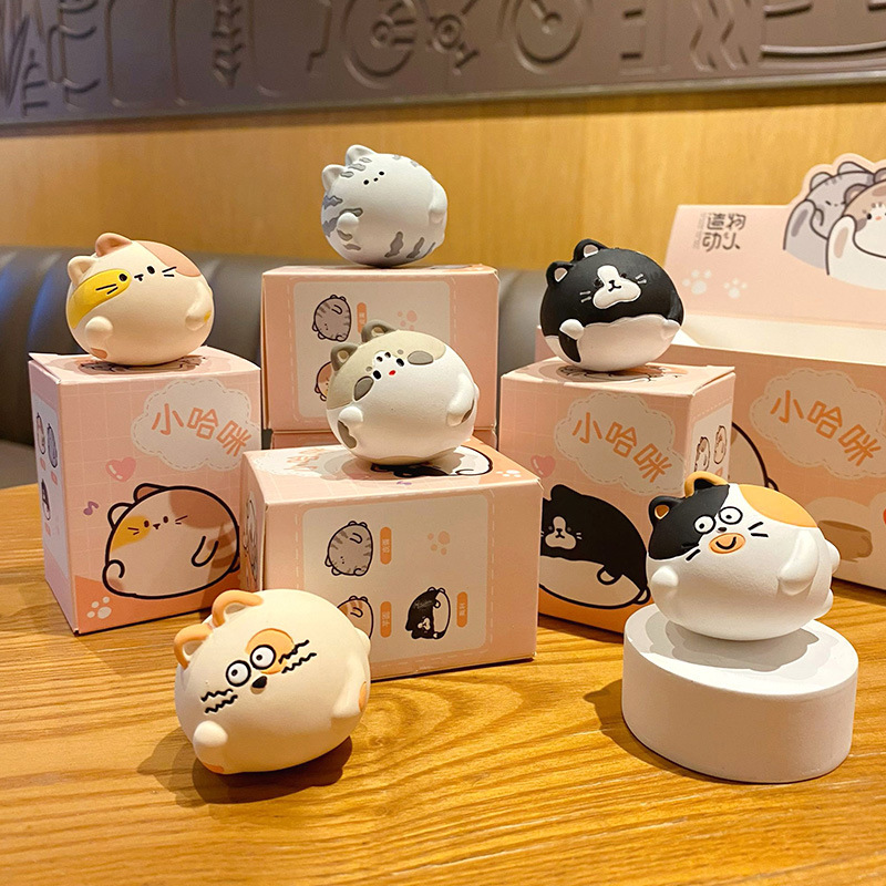 Xiaohami cat mini figurines featuring all six designs