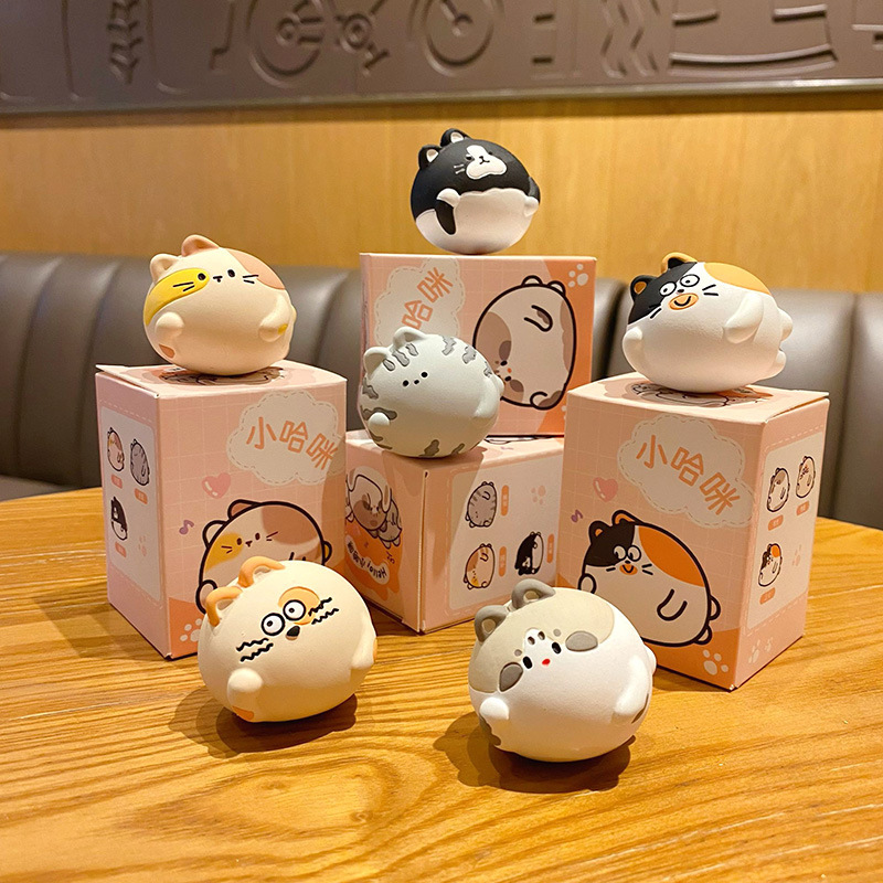 Xiaohami cat mini figurines featuring all six designs