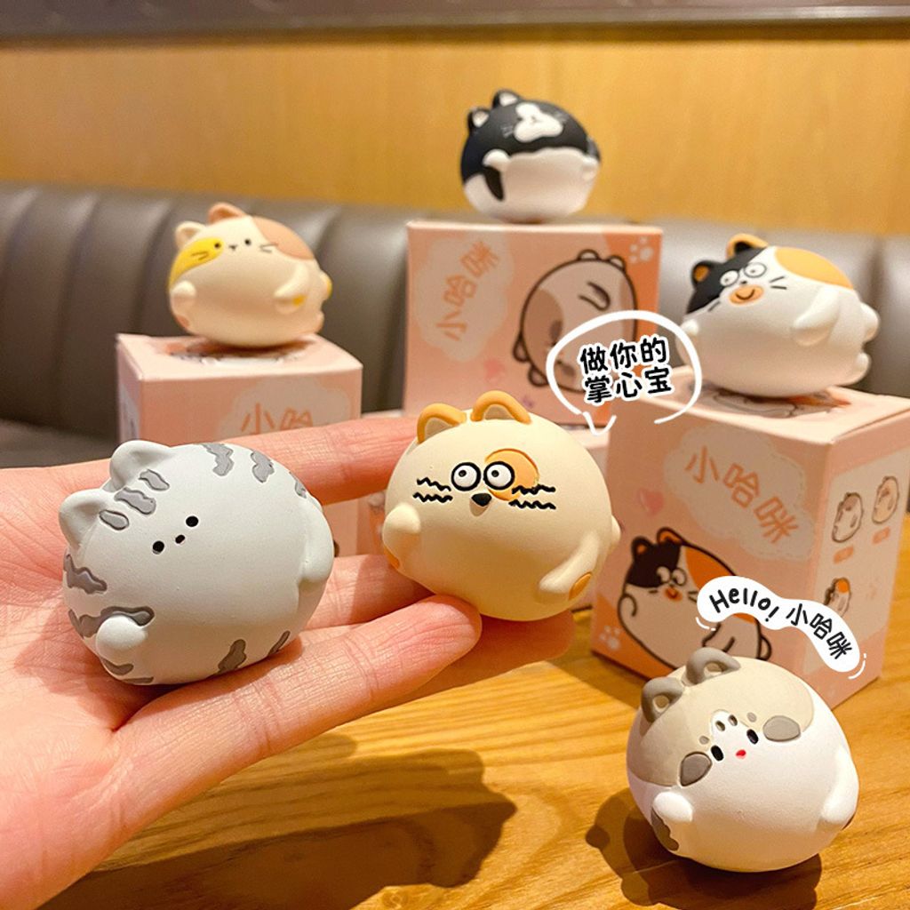 Xiaohami cat mini figurines featuring all six designs