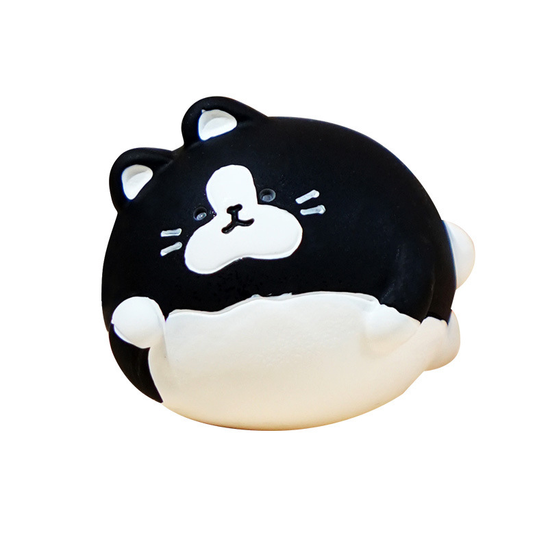 Aoli oreo cat mini figurine on white background
