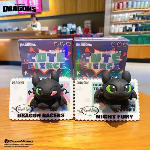 Toothless Wink and Toothless Smile semi-3D fridge magnets from How to Train Your Dragon