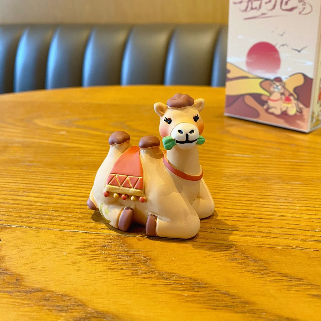 Ramadan camel desert journey mini figurine