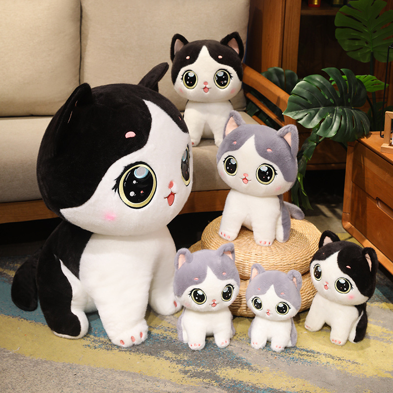Duoduo Cat plush toy shown in multiple sizes