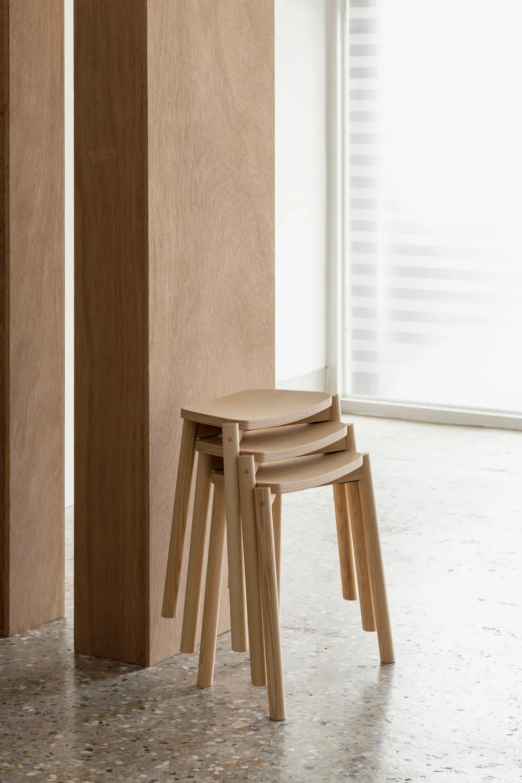 Tars+stool+©Esaila-5551