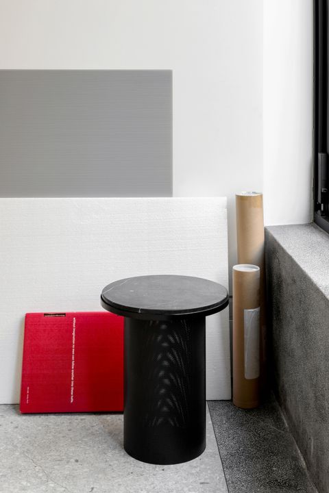 LR+Pedestal_©Esaila-2734-1