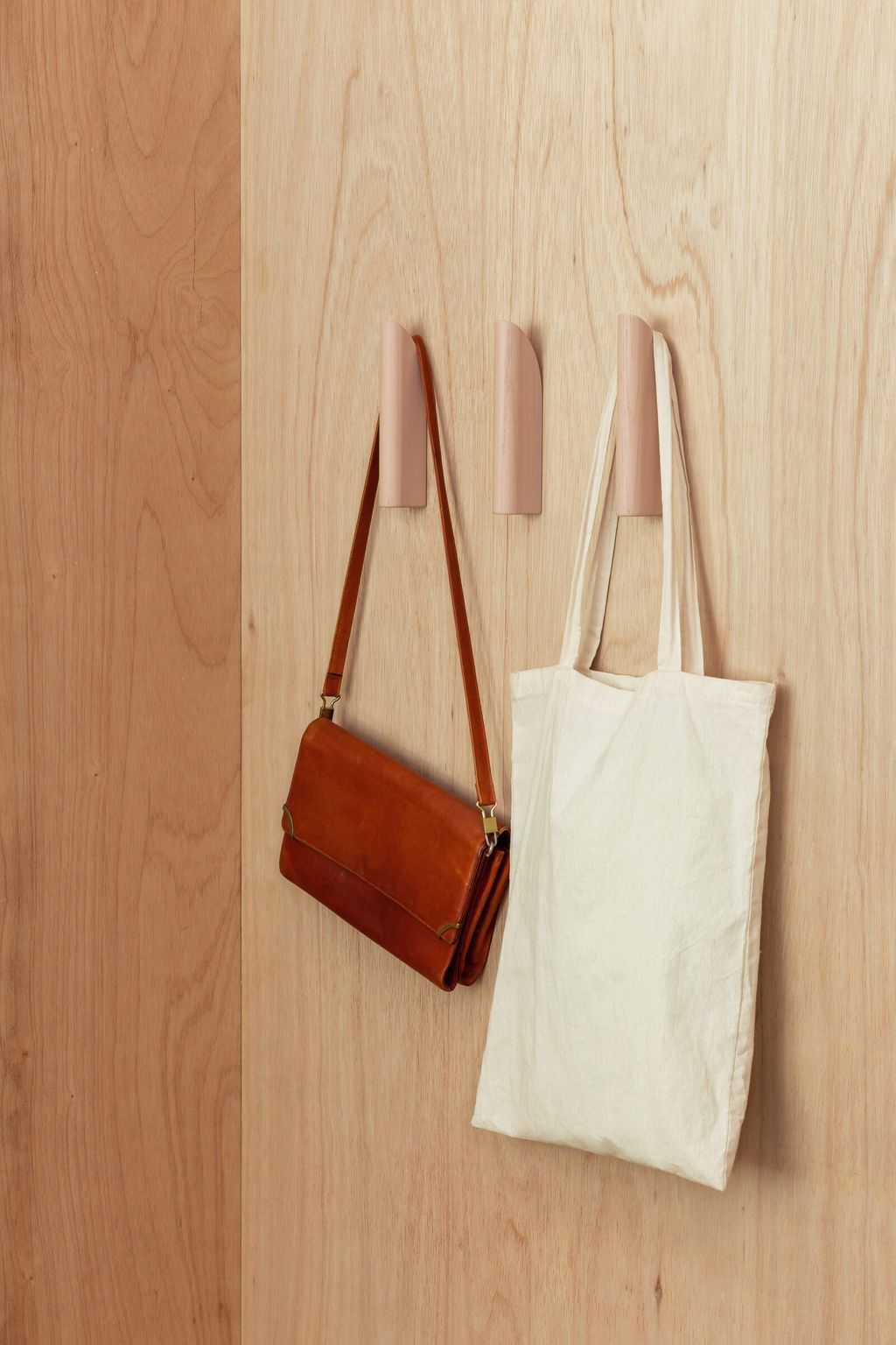 LR+Slide+hook+©Esaila-6823-1