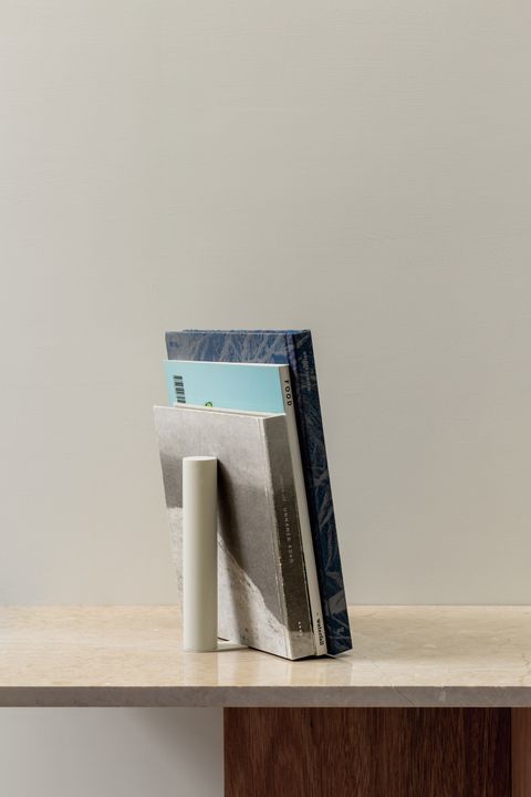 LR+Slim+Bookend++©Esaila-8281