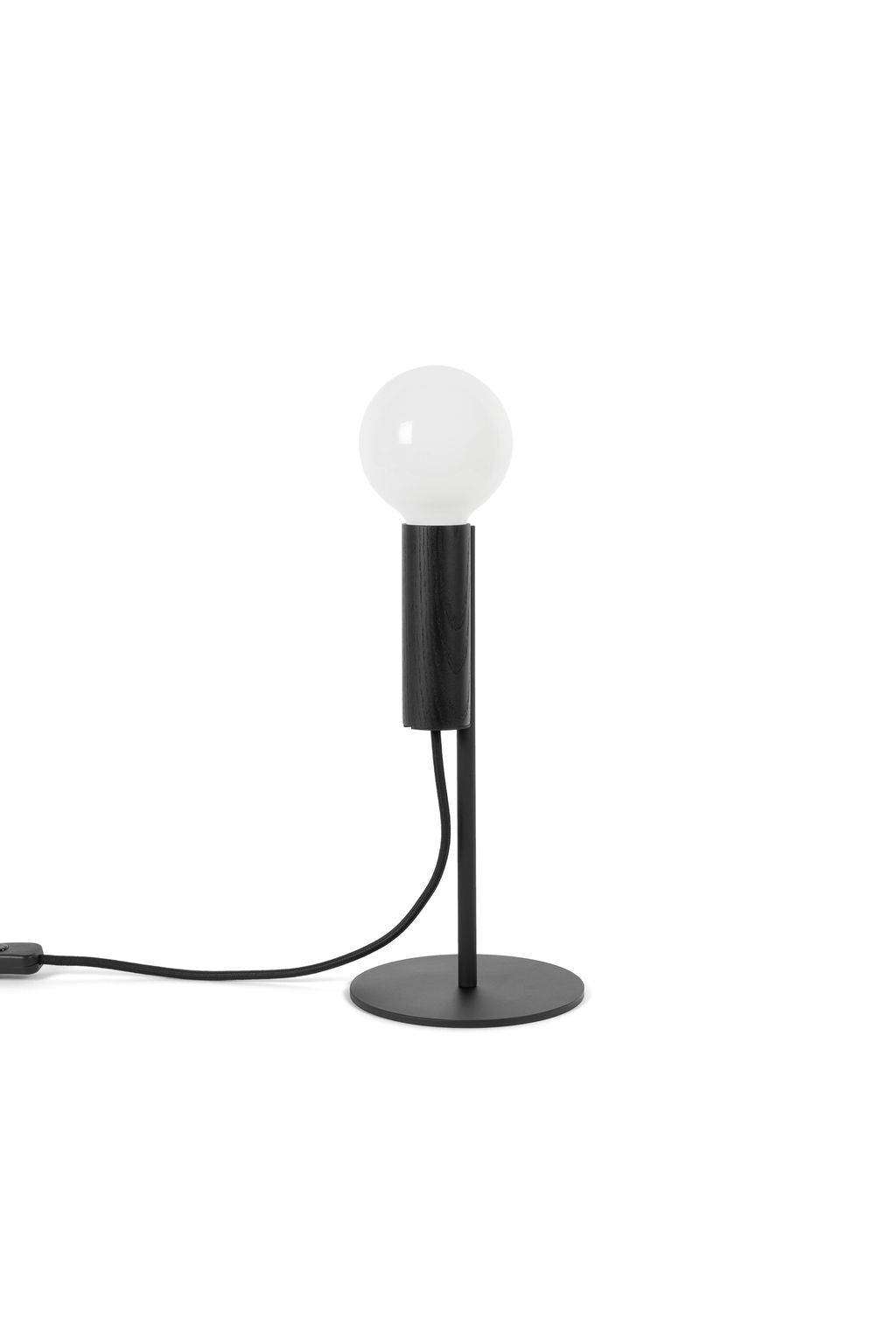 Cherry+Table+Lamp+-+black+1+©Esaila