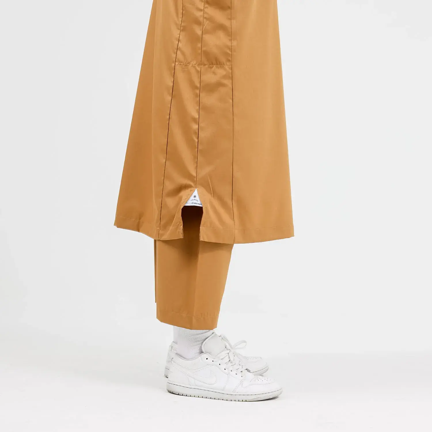 light yellow brown 7