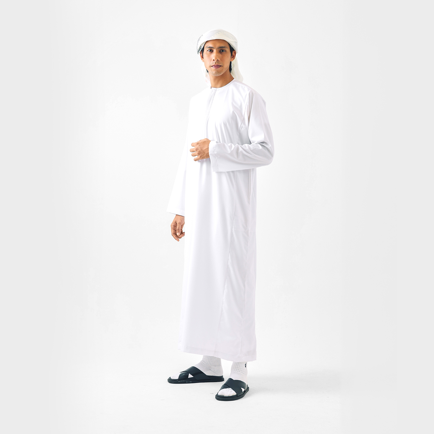 1500 x 1500 White Roughneck_6715