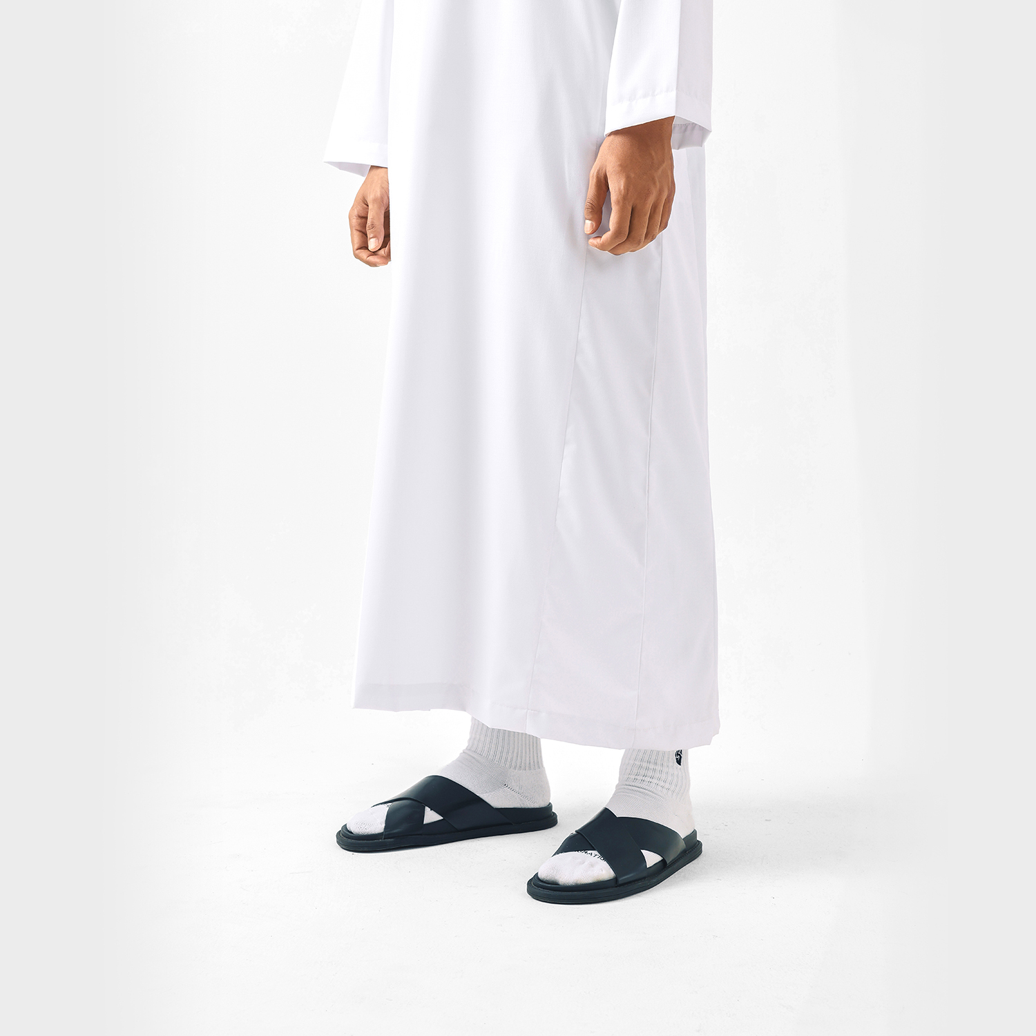 1500 x 1500 White Roughneck_6746