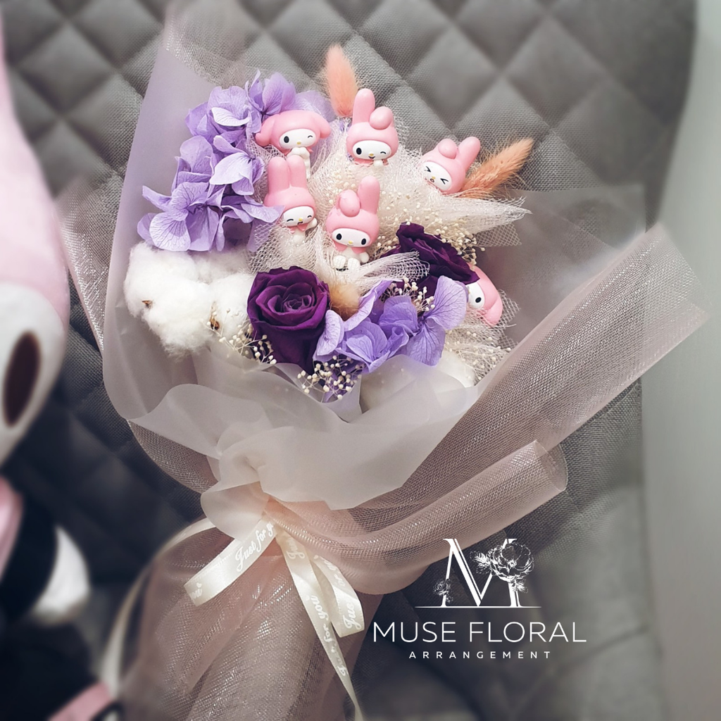 Muse Floral Melody Graduation Gift 04.png