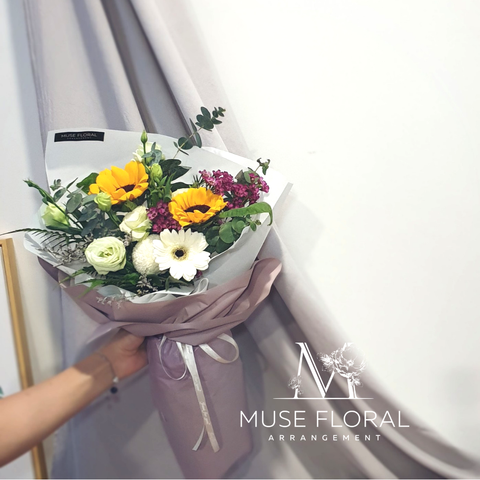 Muse Floral Sunflower Bouquet.png