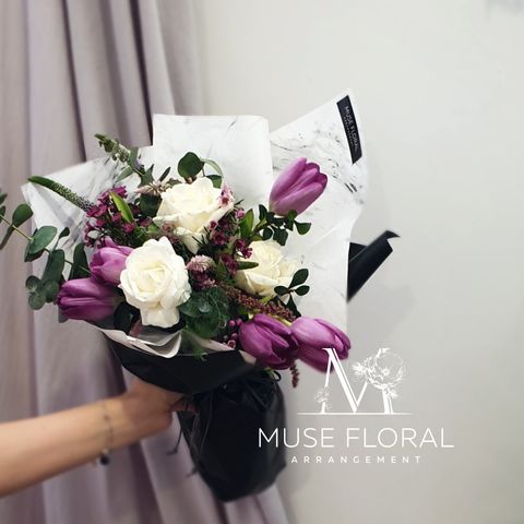Muse Floral  Violet Tulip.png