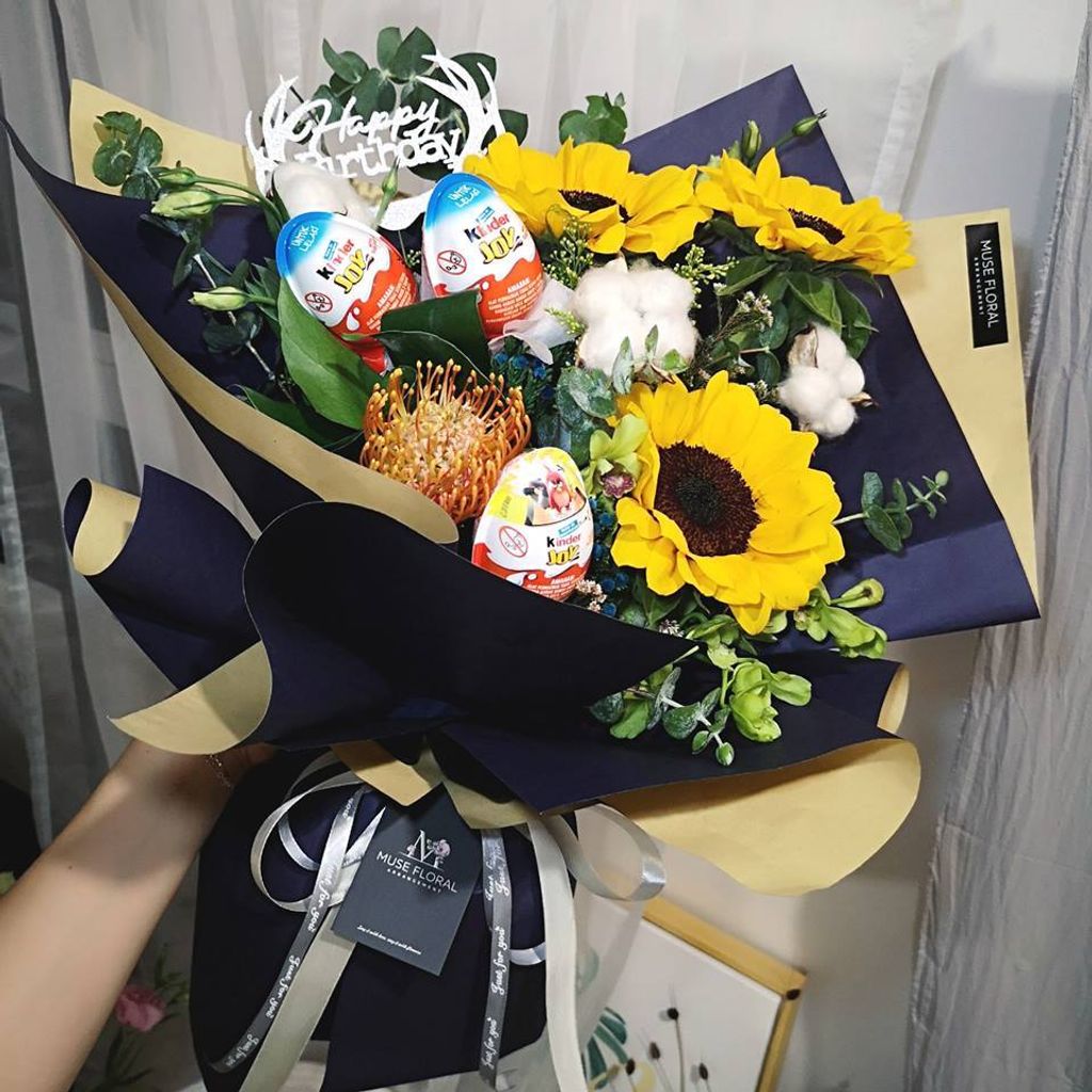 Muse Floral Birthday Sunflower Chocolate Bouquet.jpg