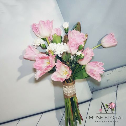 Muse Floral Tulips Bridal Bouquet.png