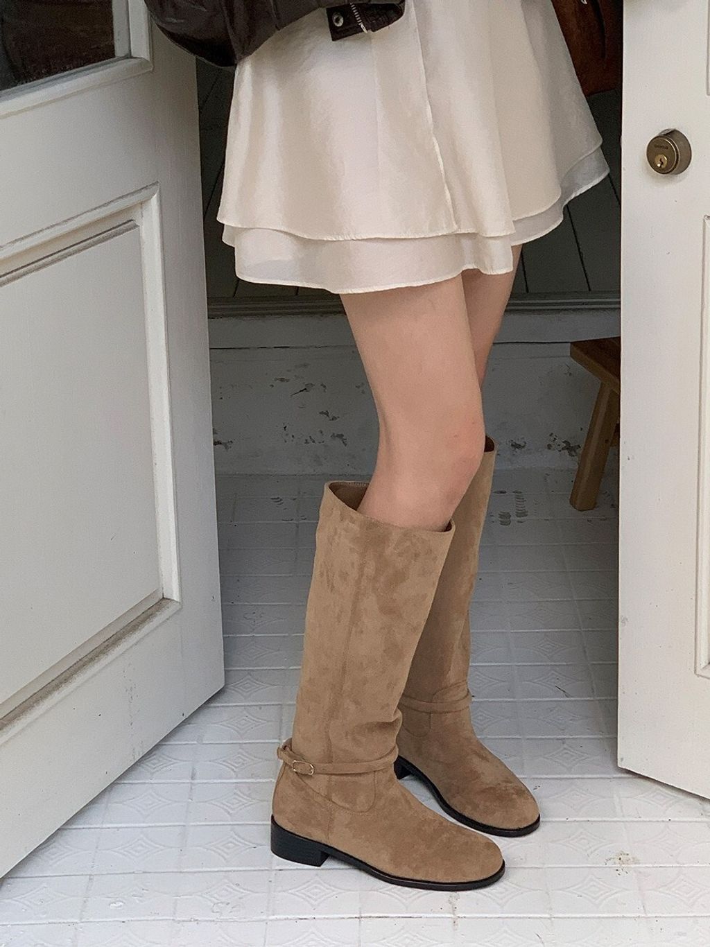 imgi_12_7cbe2a596bfa44222d07341d79ee333e-2