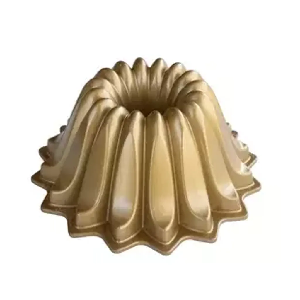 Nordic+Ware+Non-Stick+Round+Lotus+Bundt+Cake+Pan