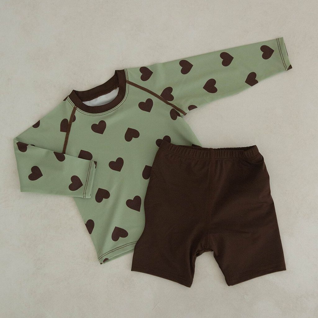 82463ca4ac3957d4304f8825ae2ab760