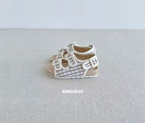 e9f9f541734d5d9dd3d2681094046adb