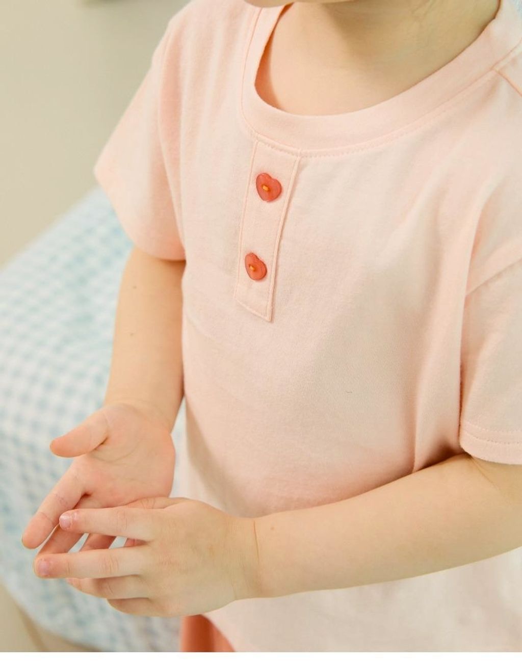 LINE_ALBUM_Rototo 26夏_260407_326