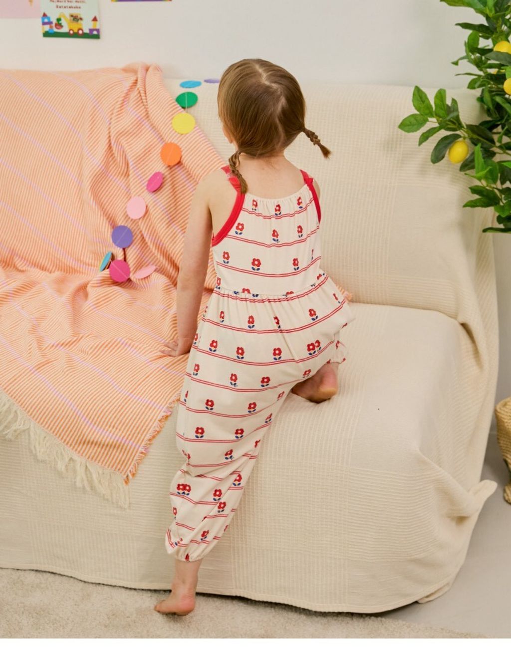 LINE_ALBUM_Rototo 26夏_260407_243