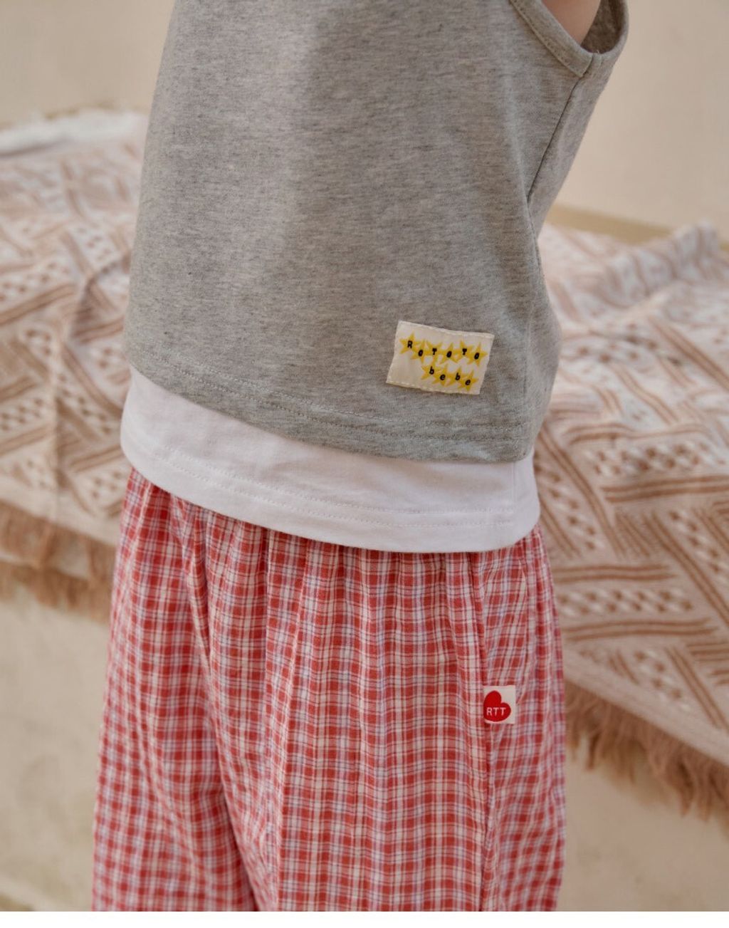 LINE_ALBUM_Rototo 26夏_260407_221